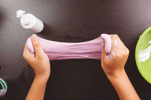 Comment faire du slime, la nouvelle tendance des cours de récré - C'est