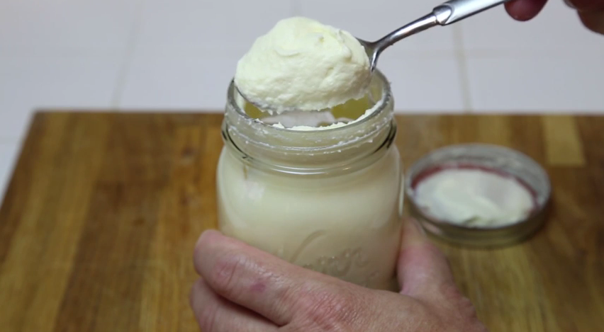 Voici comment faire de la crème fouettée avec seulement trois